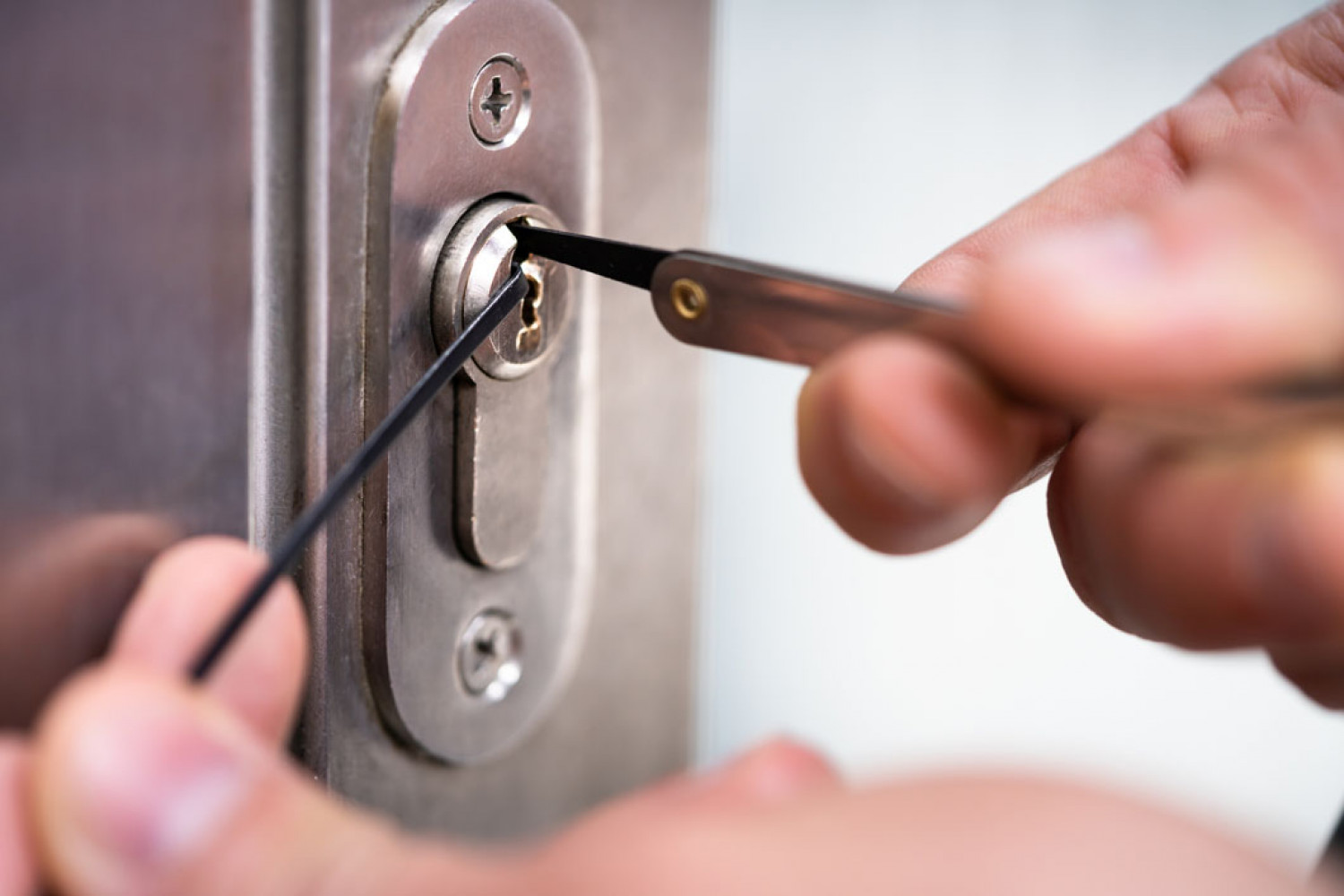 Understanding the Importance of Professional Locksmiths in Palm Jumeirah