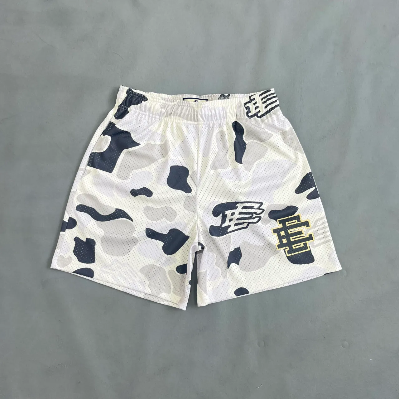 Eric EE Shorts Clothing from Official Eric Store. Fast Delivery Worldwide.