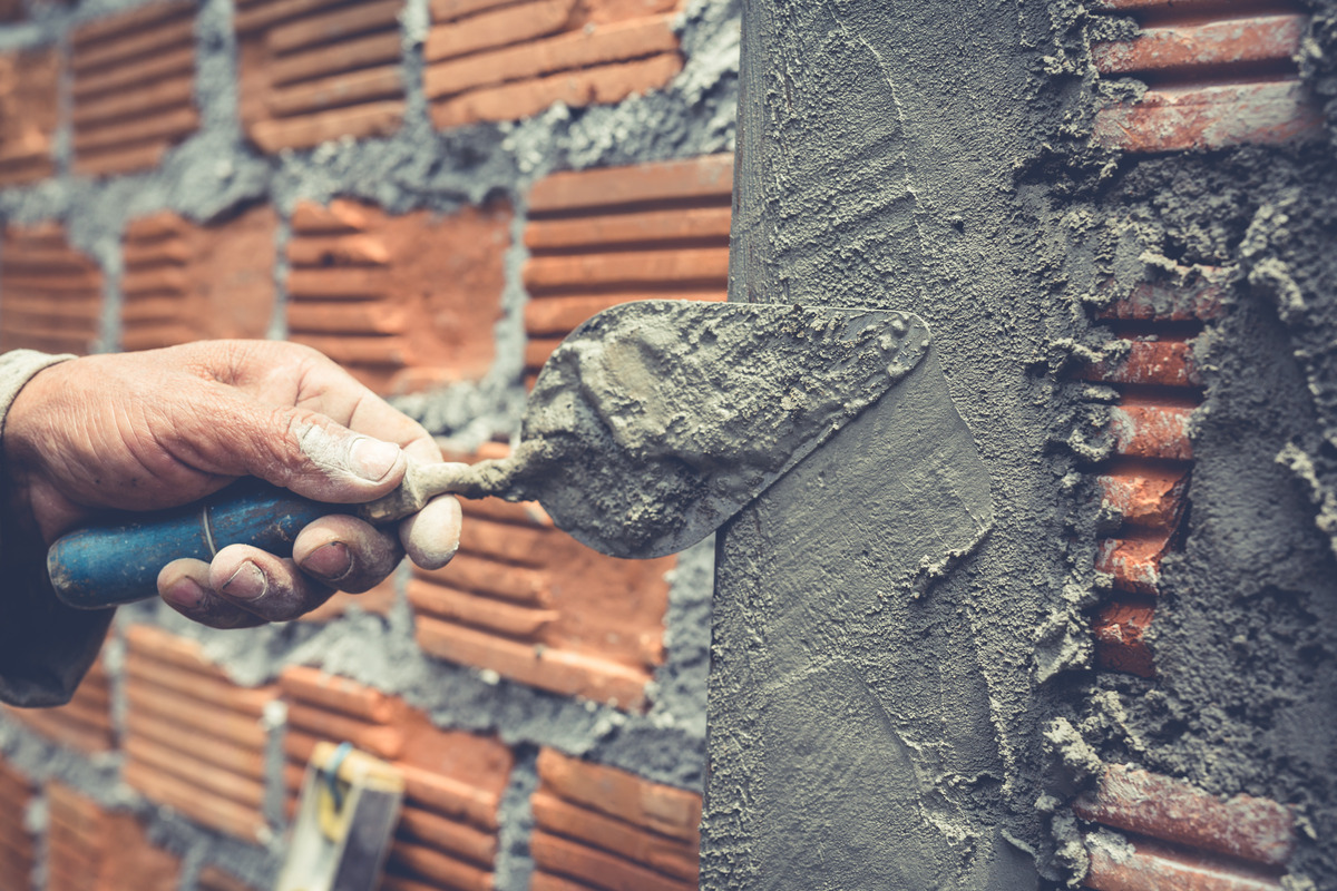 How to Use Small Loads of Ready-Mix Concrete for Home Improvements