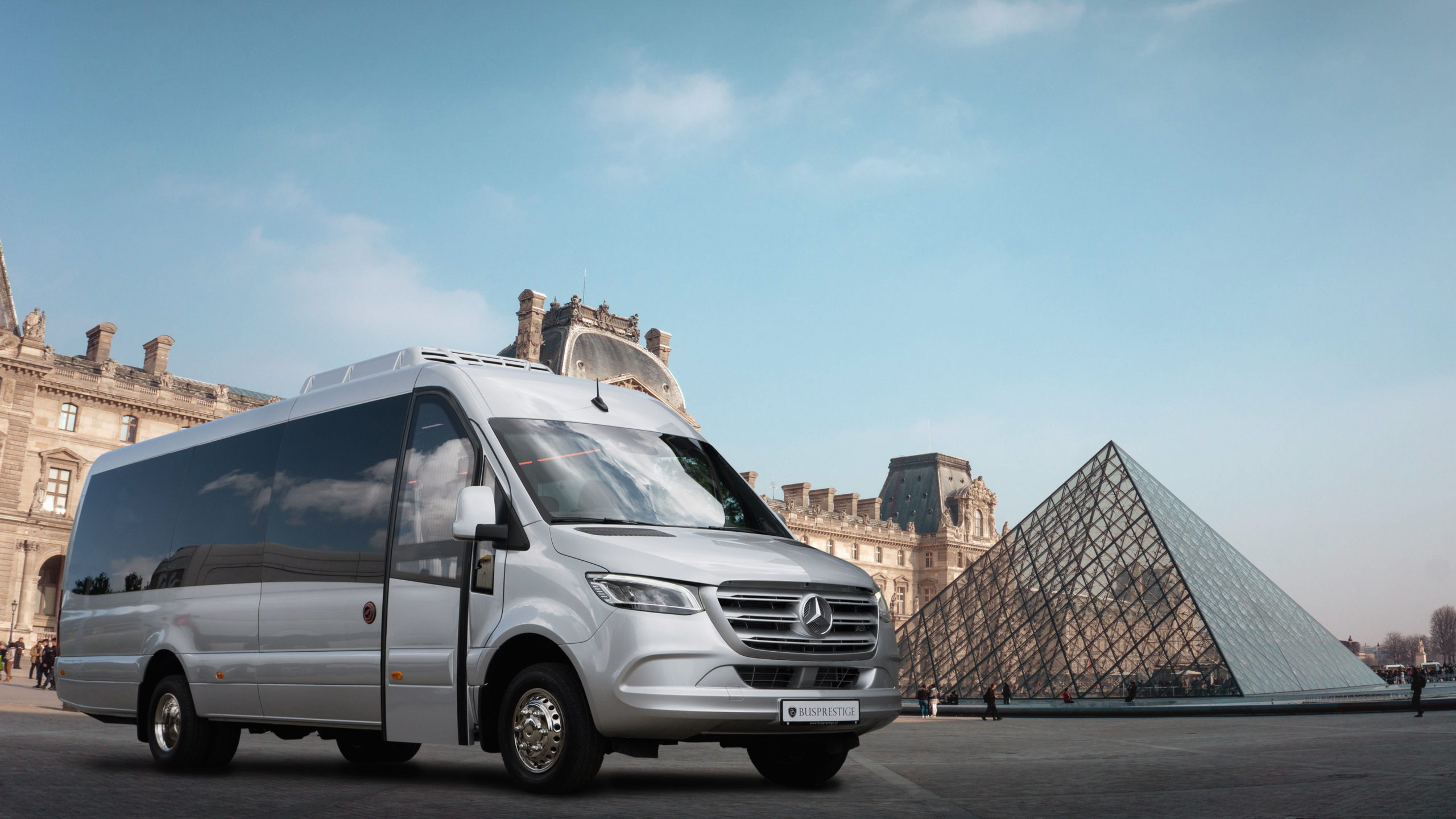 Discover the Ultimate Coach Hire Oxford Experience: Unveiling the Best Way to Travel in Style