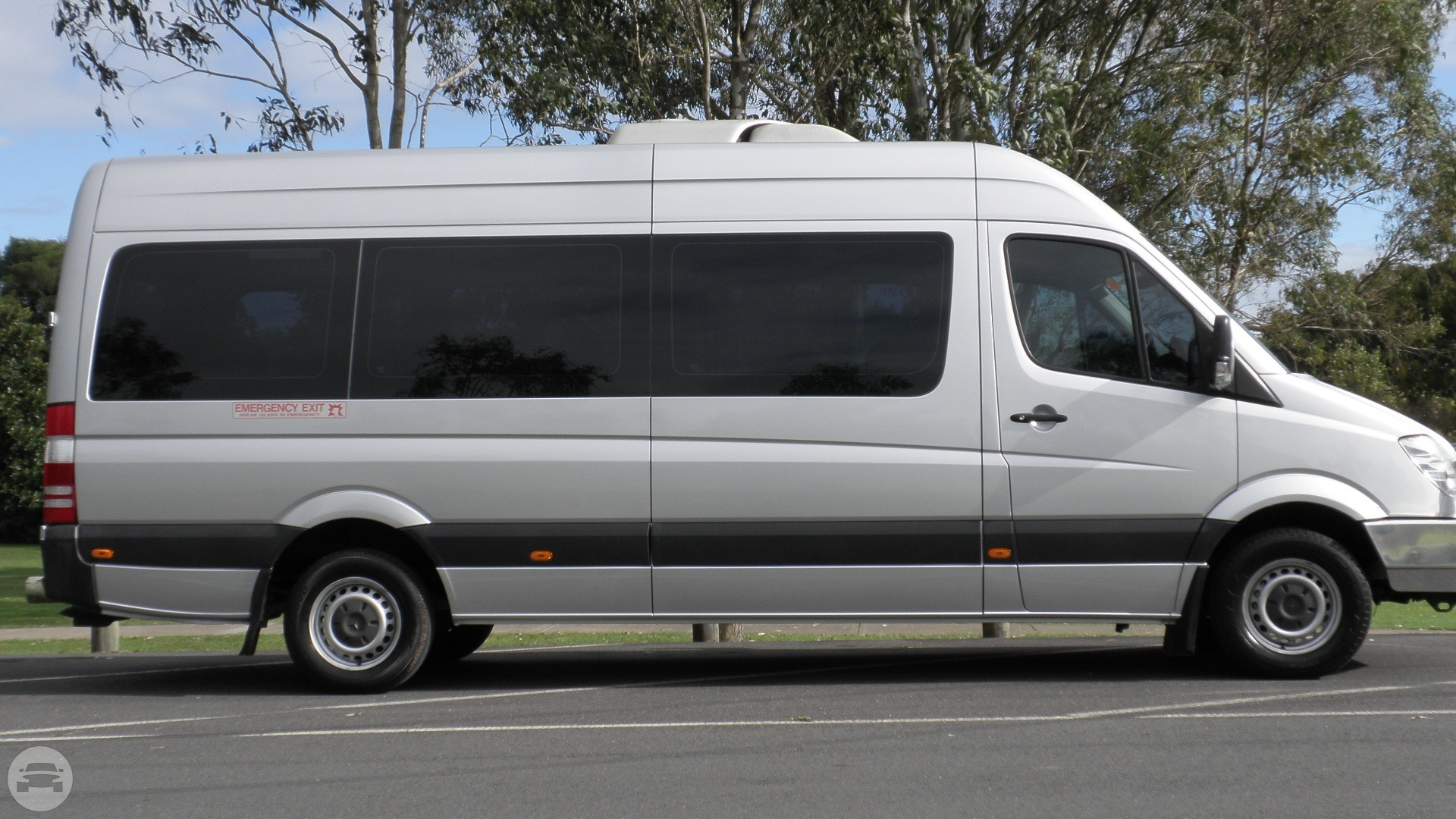 Coach Hire Oxford for Weddings: Transport Your Guests in Style